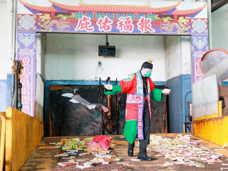 竹市環保祭祀　鼓勵清明祭祖採「紙錢集中燒」或「以功代金」