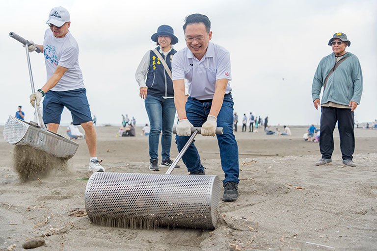 和泰集團觀音區淨灘活動逾3千人響應　蘇副市長：最美的環境教育