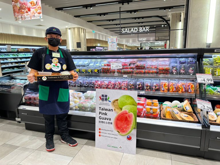 高雄農產首次插旗馬來西亞　網紅最愛頂級QRA超市
