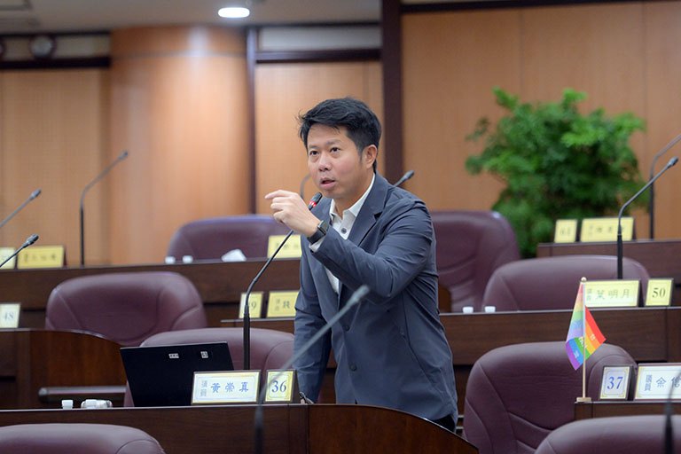 學生遭司機施暴凸顯管理缺口　黃崇真議員：市府應落實客運評鑑制度