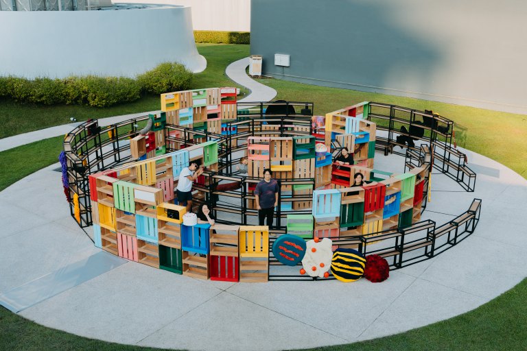 來歌劇院頂樓空中花園探險! 《綠動樂園》永續打造綠植栽迷宮 來歌劇院頂樓空中花園探險! 《綠動樂園》永續打造綠植栽迷宮