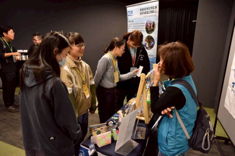 從企業ESG投入,到社區保育共生 新竹分署攜手公私部門逾百人參與綠網成果分享會展現實踐力 從企業ESG投入,到社區保育共生 新竹分署攜手公私部門逾百人參與綠網成果分享會展現實踐力