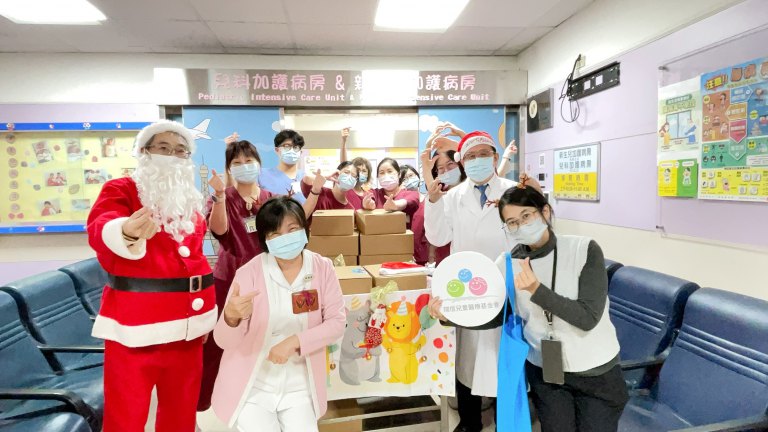 高雄榮總攜手瑞信兒童醫療基金會　聖誕列車暖心啟航