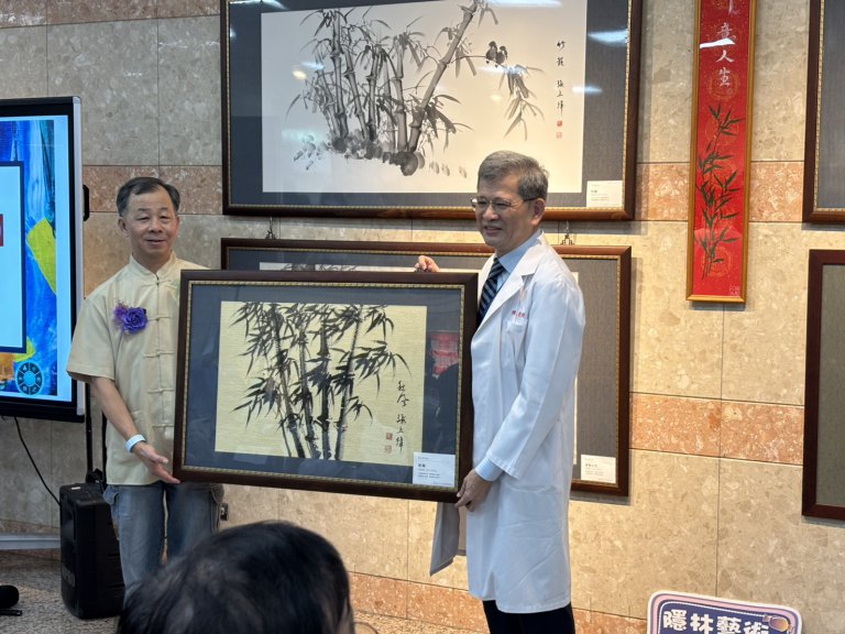 書畫藝術家張上緯「竹意箏情」 高榮總院藝文暨農場特展 書畫藝術家張上緯「竹意箏情」 高榮總院藝文暨農場特展