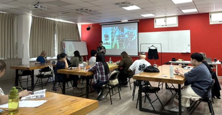 桃竹苗分署「衣啟飛翔創客基地」學員李建曄世界洋服競賽奪金　獲總統府表揚