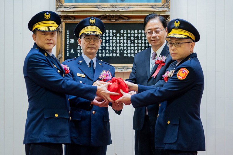 桃市警察局新任分局長 大隊長交接　張善政期勉打造安定宜居城市