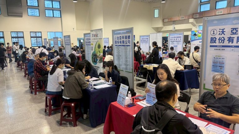 桃竹苗地區徵才活動馬力全開　轉職不卡關就業機會馬上到
