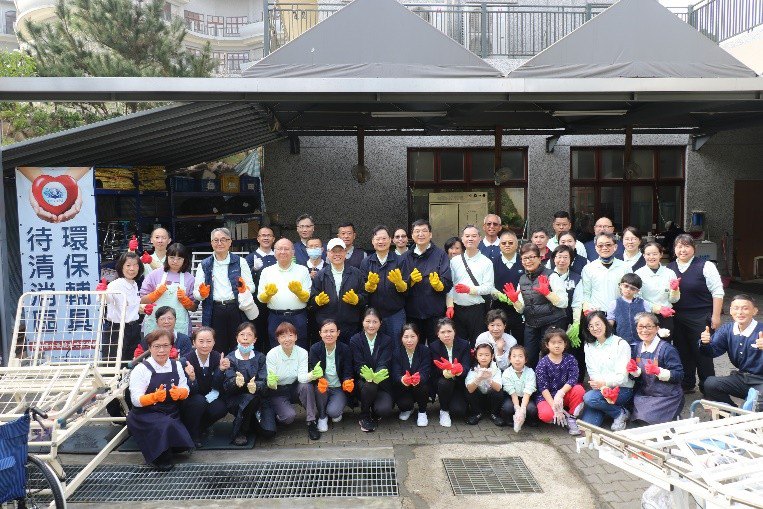 台中慈濟醫護清消輔具 體　全人醫療最後一哩路