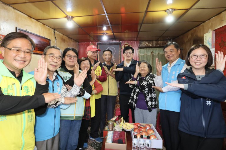 市長送暖迎新春　親訪獨居長輩傳遞年節關懷