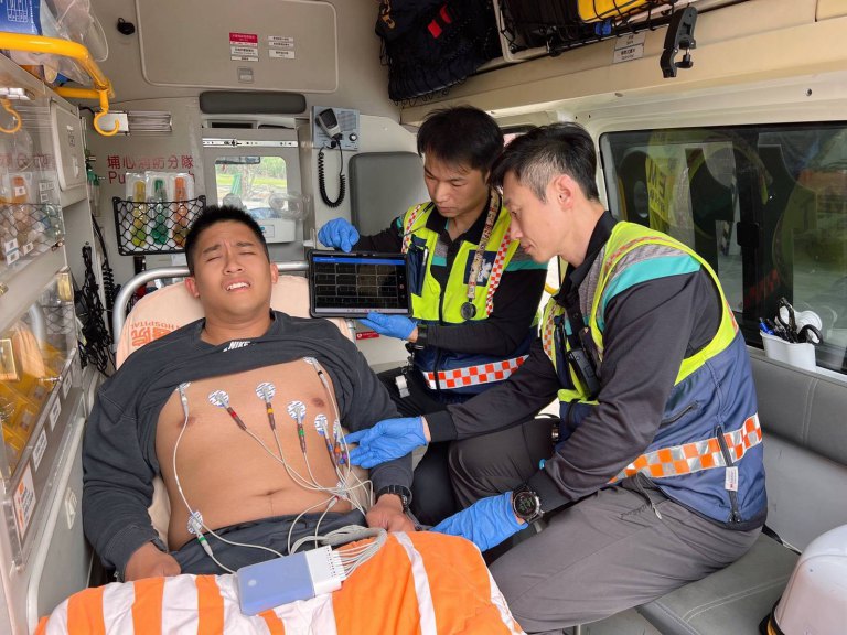 救護車上做了這件事 一年多救回近百位急性心肌梗塞患者 救護車上做了這件事 一年多救回近百位急性心肌梗塞患者