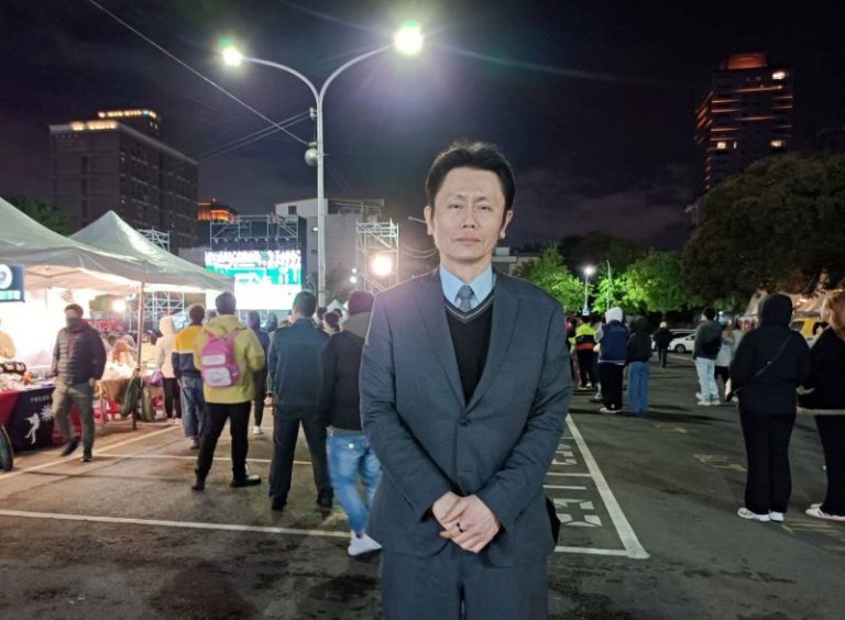 近千名棒球迷齊聚後站夜市　大啖美食同時為中華隊加油