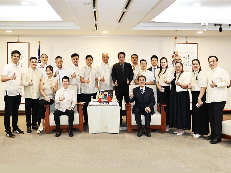 黃偉哲城市外交又展成果　菲姊妹市長率團回訪台南