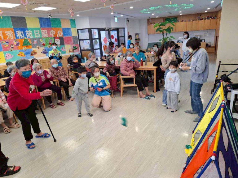 溪州秀和苑日照中心舉辦最萌跨世代同樂會 打造友善高齡社區 溪州秀和苑日照中心舉辦最萌跨世代同樂會 打造友善高齡社區