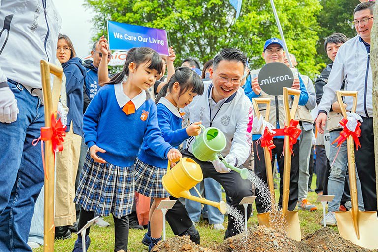 龜山植樹串聯產業永續發展　華亞園區展現環境共好新模式