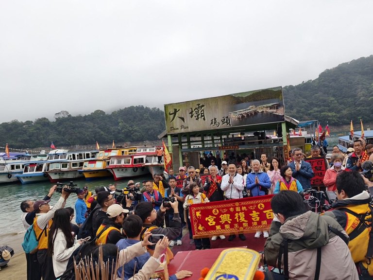 全台唯一水庫媽祖遶境登場 百年香火跨越消失地景再度巡行 全台唯一水庫媽祖遶境登場 百年香火跨越消失地景再度巡行