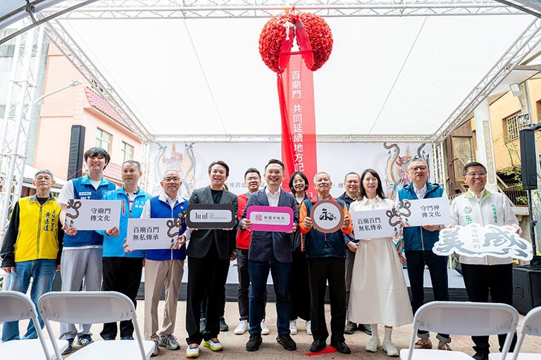 客庄門神修復啟動守護百年彩繪　副市長蘇俊賓肯定民間保存力量