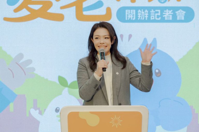 竹市長輩好幸福！高虹安市長宣布「愛老津貼」4/1上路　符合資格每人年領1萬元