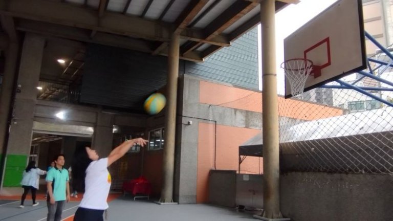 新竹縣東興國小「玩 · 創 · 藝」市集歡慶兒童節　全新球場落成、跨國文化體驗與愛心公益交織的學習饗宴