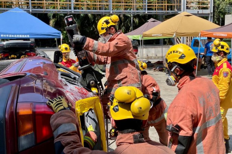 竹市消防員精進車禍救援專業量能　提升救助專業守護市民