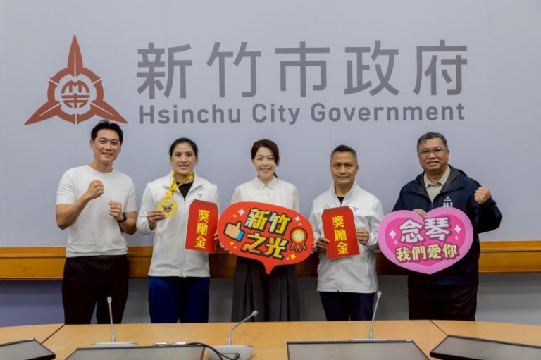竹市之光再奪金！「拳擊女王」陳念琴勇奪亞錦賽金牌　高虹安市長頒獎嘉勉