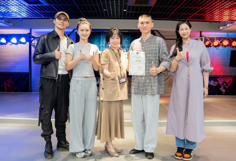 從《馬克白》到《慾望城國》 當代傳奇劇場走入明新科大展現東西方劇場融合魅力 從《馬克白》到《慾望城國》 當代傳奇劇場走入明新科大展現東西方劇場融合魅力