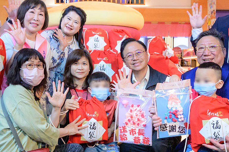 隱城五週年公益活動張善政肯定　回饋社會展現觀光工廠溫暖力量