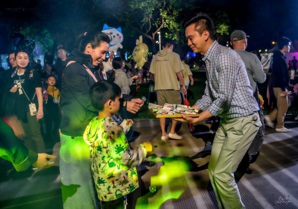 鄭朝方籌辦竹北兒童月壓軸鉅獻「燈怪遇見樹怪」　三天狂吸萬人