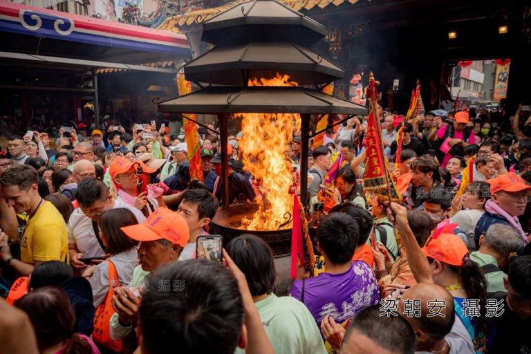 頭旗威赫不可退！　洪建華解析白沙屯特有信仰