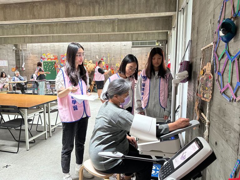 醫事專業走入那魯灣！　元培學生體現「全民原教」與社區共好