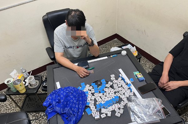 中壢警局再擴大臨檢　仍以賭毒詐騙為多
