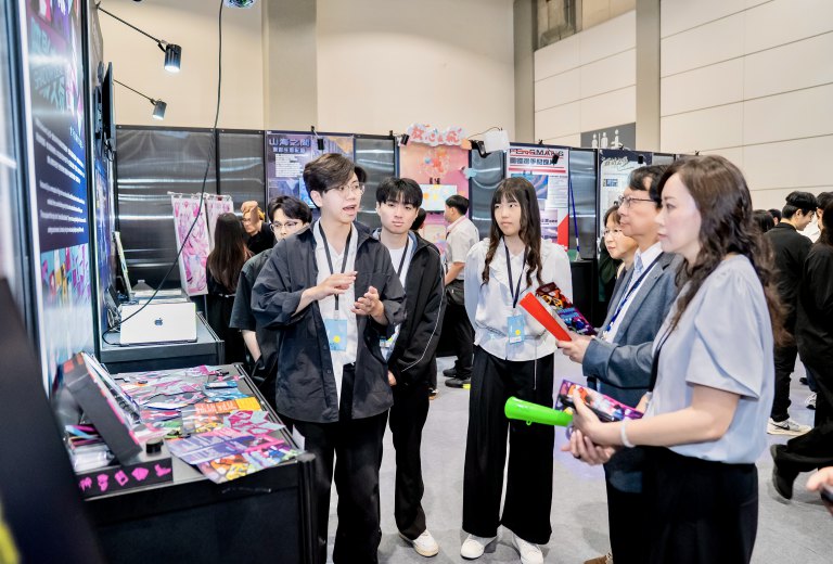 明新科大畢展展現數位創作能量 從VR到動畫MV展秀跨域實力 明新科大畢展展現數位創作能量 從VR到動畫MV展秀跨域實力