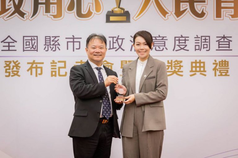 竹市施政獲「1金4銀」肯定 八大面向平均滿意度增幅13縣市第2 高虹安市長:市民為先、竹步向前 竹市施政獲「1金4銀」肯定 八大面向平均滿意度增幅13縣市第2 高虹安市長:市民為先、竹步向前