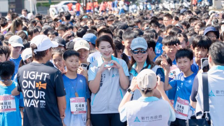 青春開跑夢想啟程！竹市畢業生路跑吸引逾2千人參與　再創全台最大規模
