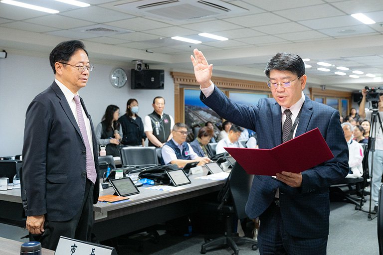 新任地方稅務局長倪永祖宣誓就職　張善政盼打造智慧便捷稅務環境