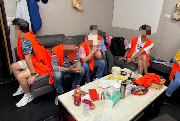 中壢警方查獲宮廟內賭場　逮捕賭場負責人和賭客