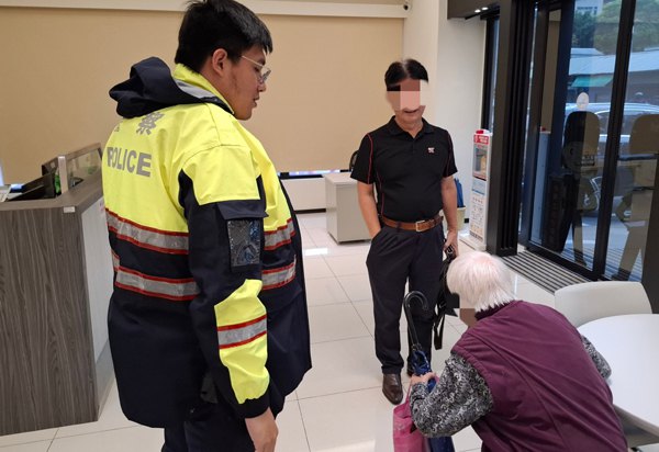 中壢地區連日傳老人迷路　警方呼籲配戴識別配件
