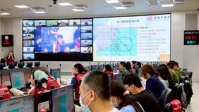 巴威風雨午後影響最劇 張善政要求全面戒備加速防災搶修 巴威風雨午後影響最劇 張善政要求全面戒備加速防災搶修