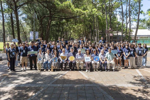 中央大學戴運軌營隊展開 希望深入認識海洋環境 中央大學戴運軌營隊展開 希望深入認識海洋環境