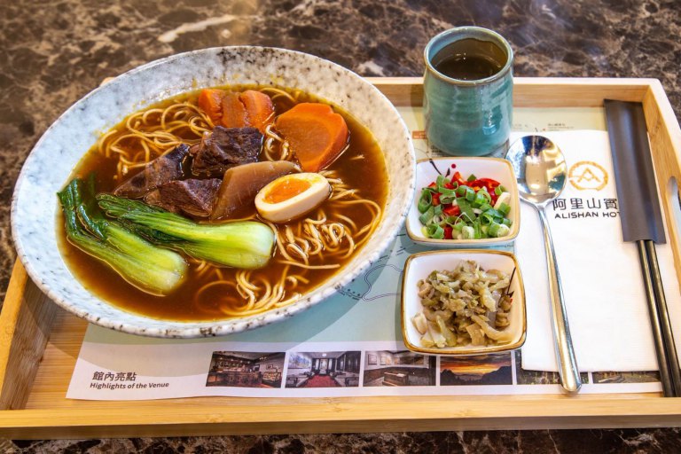 與爸同行前進部落歡慶父親節 阿里山賓館推「特富野農夫森活」、續住第三晚起8折優惠 與爸同行前進部落歡慶父親節 阿里山賓館推「特富野農夫森活」、續住第三晚起8折優惠