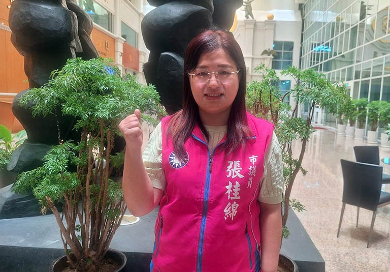 敬老愛心卡全面升級 市議員張桂棉肯定張善政打造樂齡桃園 敬老愛心卡全面升級 市議員張桂棉肯定張善政打造樂齡桃園