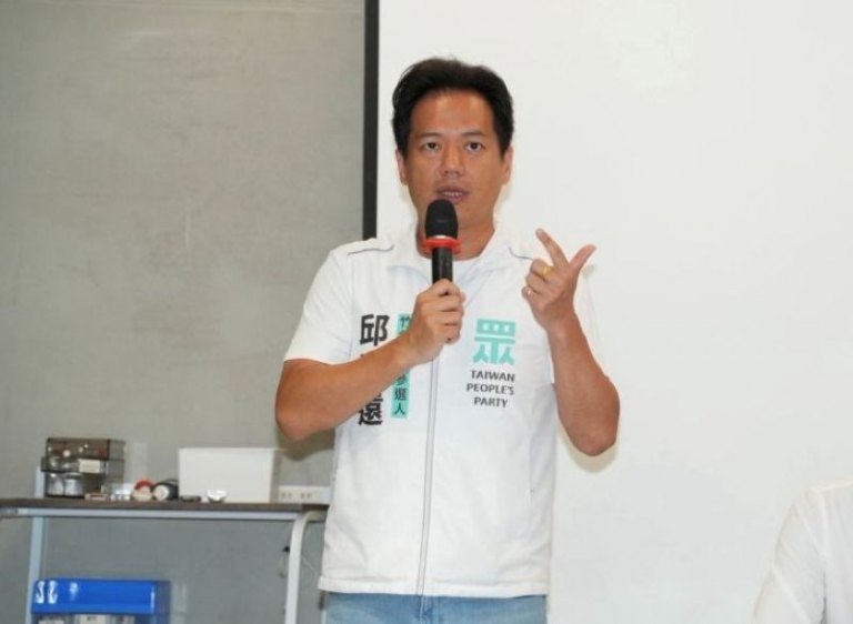 腳踏實地為民服務.拚戰到底 黃國昌:在野合作建立於誠信之上希望徐欣瑩委員說到做到 腳踏實地為民服務.拚戰到底 黃國昌:在野合作建立於誠信之上希望徐欣瑩委員說到做到