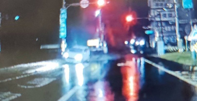 小客車逆向行駛涉違反《道路交通管理處罰條例》可處罰鍰 小客車逆向行駛涉違反《道路交通管理處罰條例》可處罰鍰