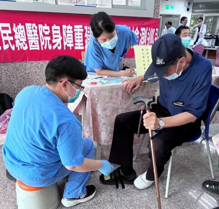 新竹榮服處結合臺北榮民總醫院醫療輔具檢測服務　舉辦分區座談會