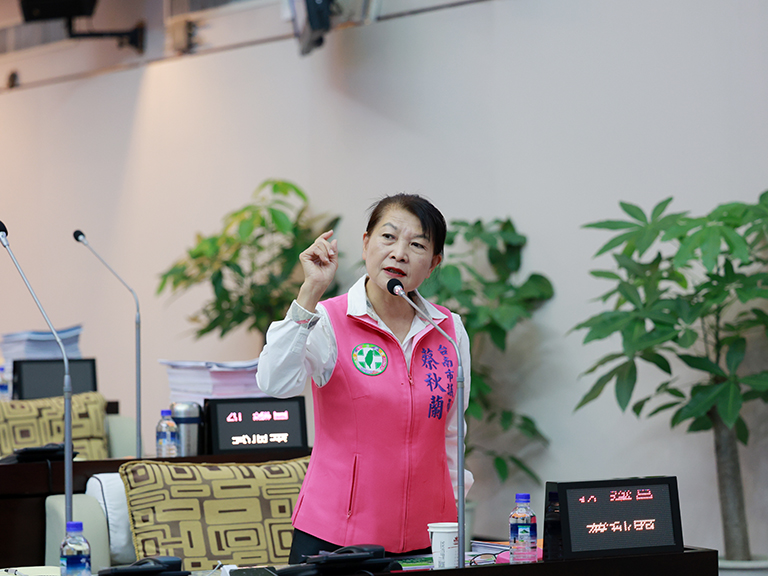 蔡秋蘭市政總質詢　爭取佳里社宅「睦鄰戶」