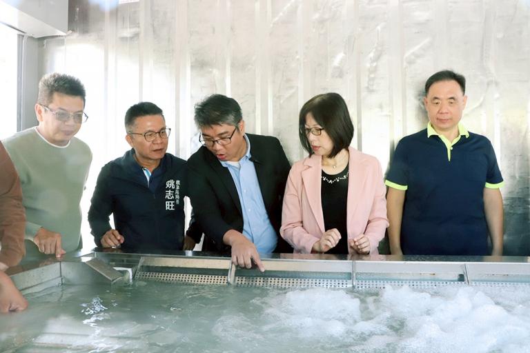 蔬果清洗創新解決方案　高科大推移動式微氣泡清洗設備